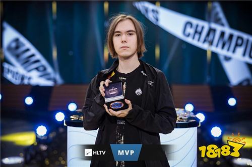 立刻三连枪 立刻三连枪