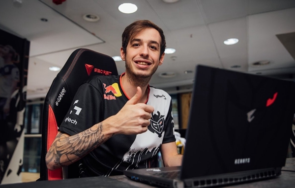 造就了球迷 造就了球迷